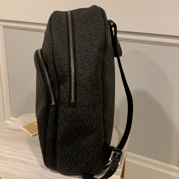 Michael Kors Large Jet Set Signature Logo Travel Backpack EUC - Picture 7 of 17